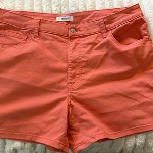 Zenana Coral & Green shorts xxl lot of 2